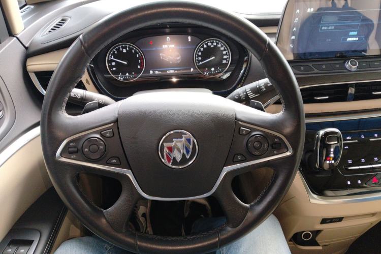 Used Buick GL8 2023 Land Executive Class 652T Luxury Model Steering Wheel