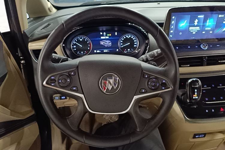 Used Buick GL8 2023 Facelifted Land Cruiser Executive Luxury Version Steering Wheel