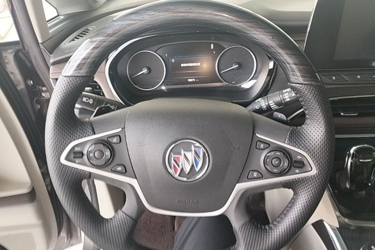 Used Buick GL8 2023 Land Executive Class Comfort Model Steering Wheel
