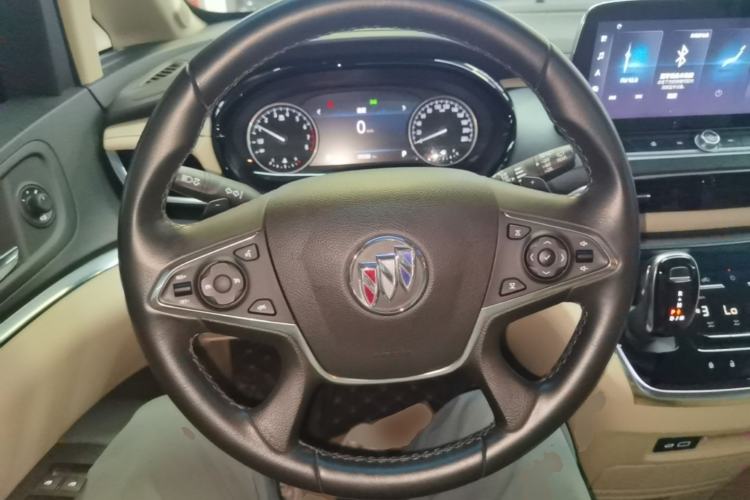 Used Buick GL8 2023 Land Executive Class Deluxe Model Steering Wheel
