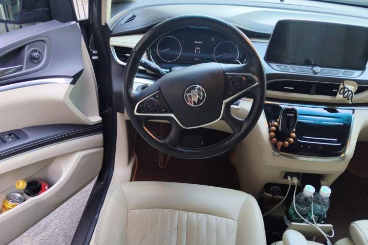 Used Buick GL8 2023 Land Executive Class 652T Luxury Model Steering Wheel
