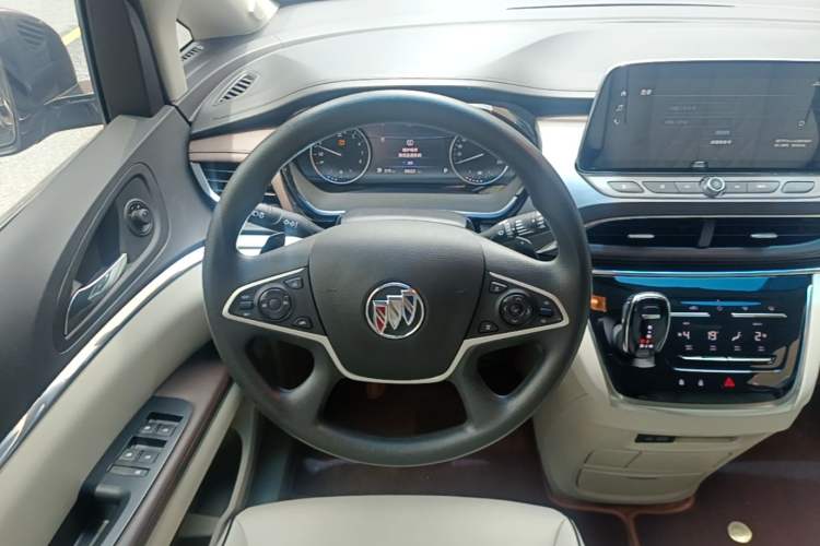 Used Buick GL8 2023 Land Executive Class Smart Enjoyment Model Steering Wheel