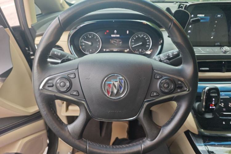 Used Buick GL8 2023 Facelifted Land Cruiser Executive Luxury Version Steering Wheel