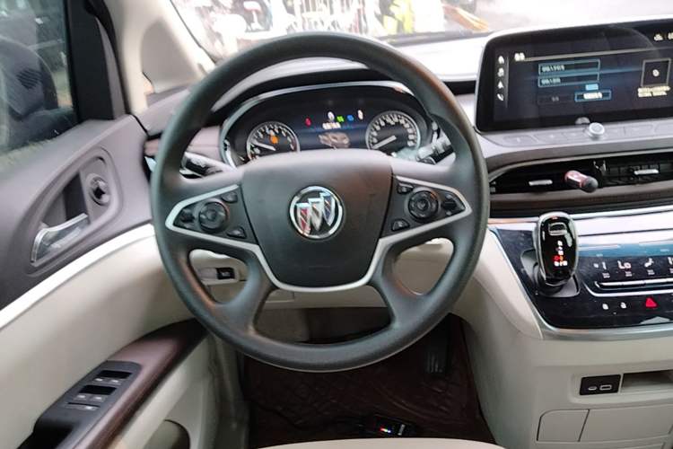 Used Buick GL8 2023 Land Executive Class Smart Enjoyment Model Steering Wheel