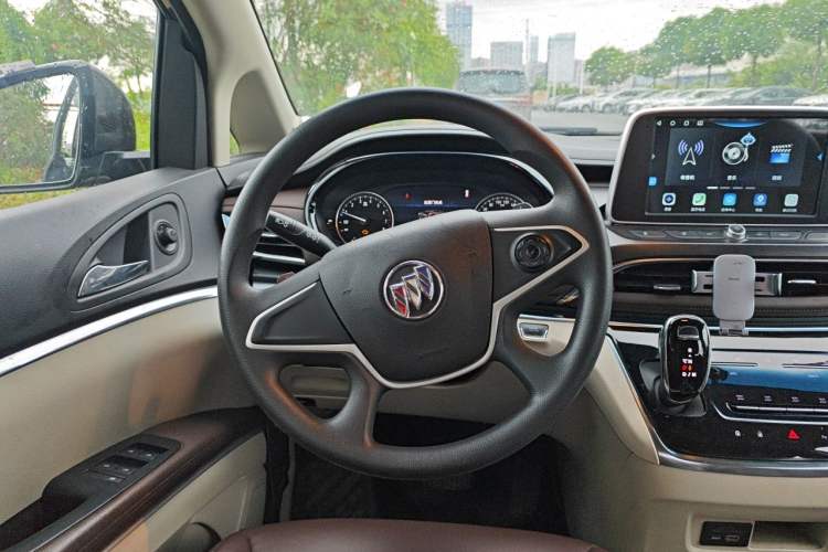Used Buick GL8 2023 Land Executive Class Comfort Model Steering Wheel