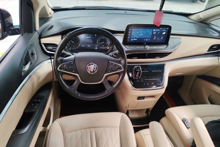 Used Buick GL8 2023 Facelifted Land Cruiser Executive Luxury Version Steering Wheel