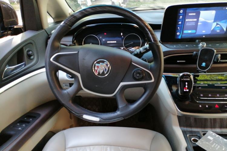 Used Buick GL8 2023 Land Executive Class Comfort Model Steering Wheel