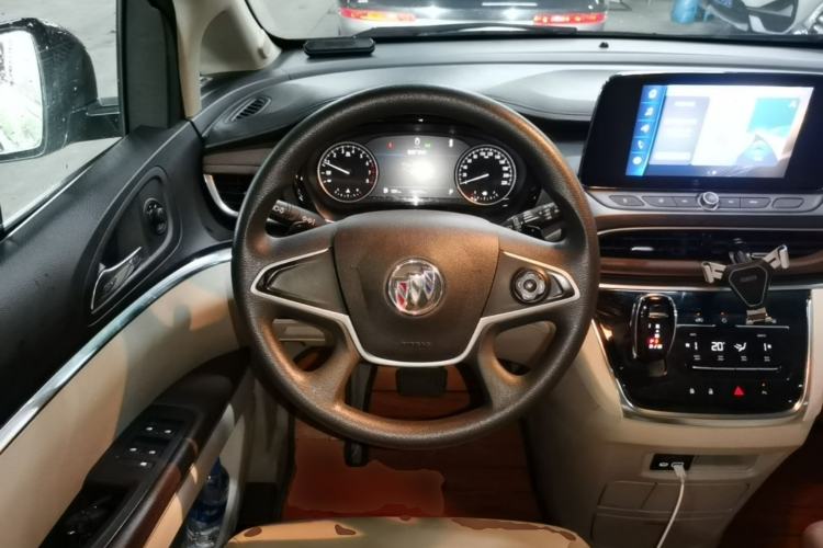 Used Buick GL8 2023 Land Executive Class Comfort Model Steering Wheel
