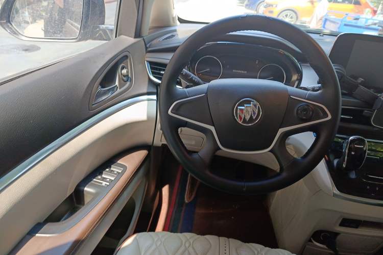 Used Buick GL8 2023 Land Executive Class Comfort Model Steering Wheel