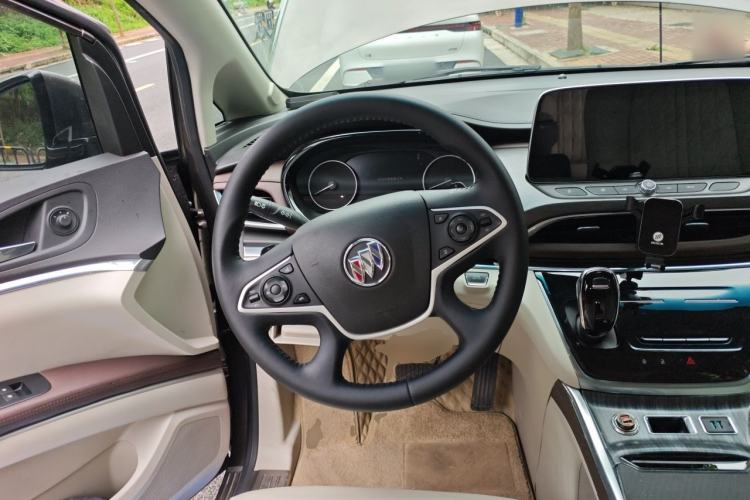 Used Buick GL8 2023 Land Executive Class Smart Enjoyment Model Steering Wheel