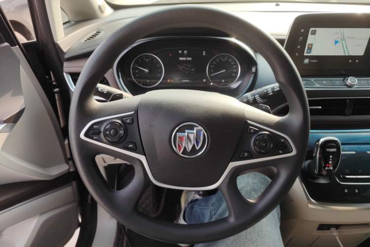 Used Buick GL8 2023 Land Executive Class Smart Enjoyment Model Steering Wheel