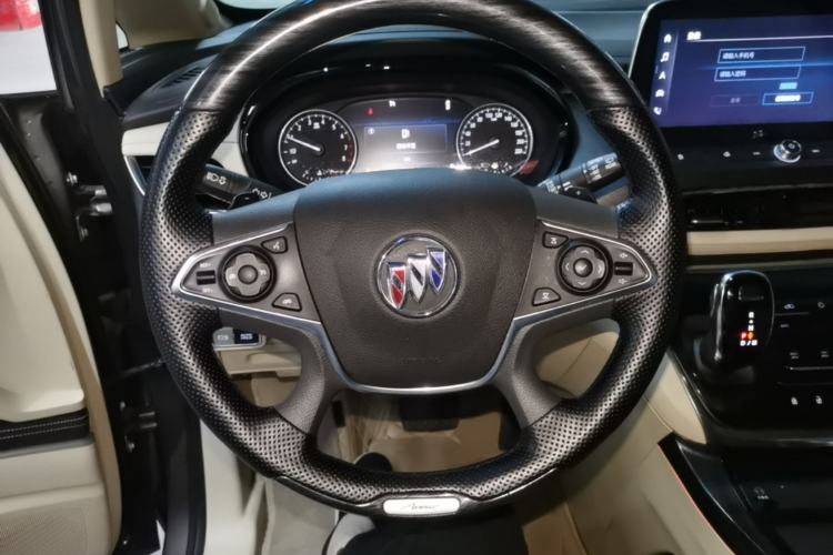 Used Buick GL8 2023 Facelifted Land Cruiser Executive Luxury Version Steering Wheel