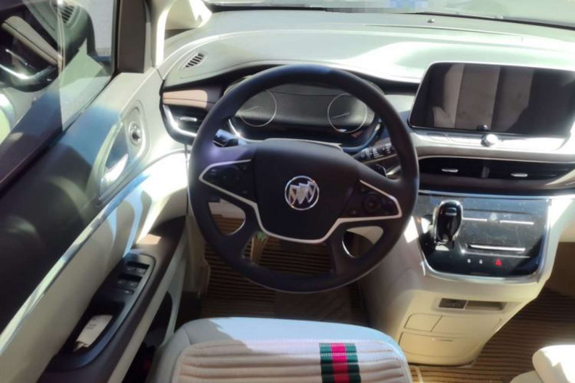Used Buick GL8 2023 Land Executive Class Smart Enjoyment Model Steering Wheel