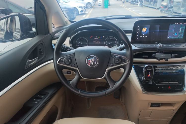 Used Buick GL8 2023 Facelifted Land Cruiser Executive Luxury Version Steering Wheel
