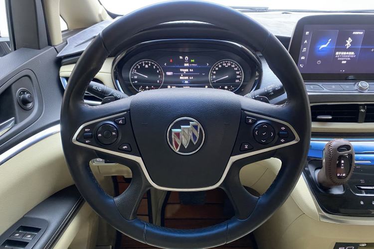 Used Buick GL8 2023 Facelifted Land Cruiser Executive Luxury Version Steering Wheel