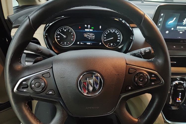 Used Buick GL8 2023 Facelifted Land Cruiser Executive Luxury Version Steering Wheel