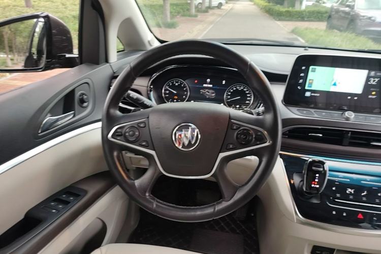 Used Buick GL8 2023 Land Executive Class 652T Luxury Model Steering Wheel