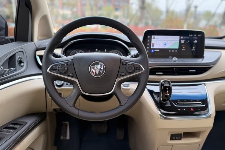 Used Buick GL8 2023 Facelifted Land Cruiser Executive Luxury Version Steering Wheel