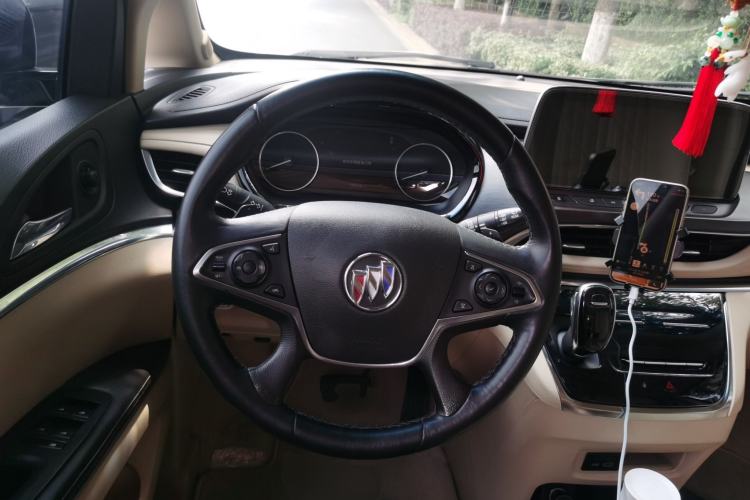 Used Buick GL8 2023 Land Executive Class 652T Luxury Model Steering Wheel