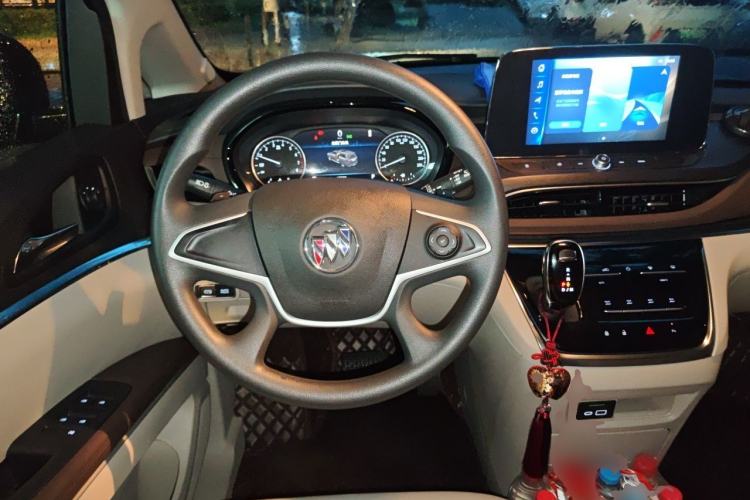 Used Buick GL8 2023 Land Executive Class Comfort Model Steering Wheel