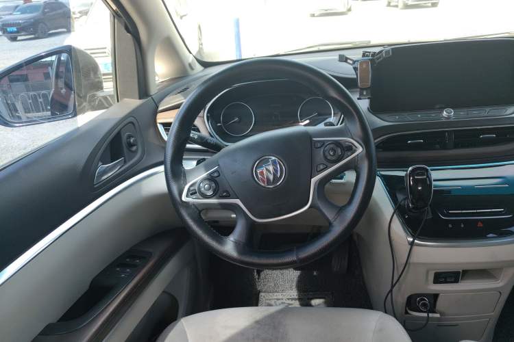 Used Buick GL8 2023 Land Executive Class Smart Enjoyment Model Steering Wheel