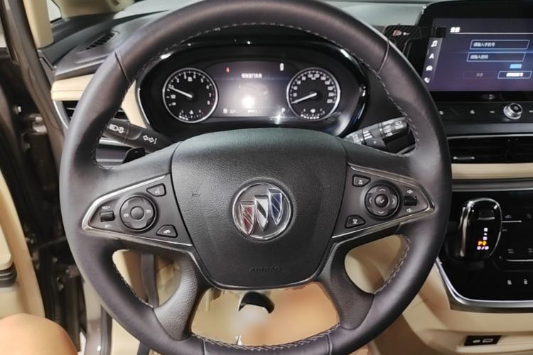 Used Buick GL8 2023 Land Executive Class Deluxe Model Steering Wheel