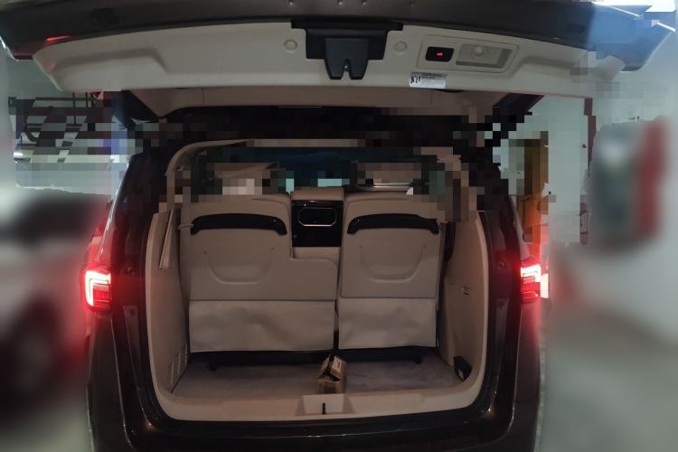 Used Buick GL8 2023 Land Executive Class Comfort Model Trunk