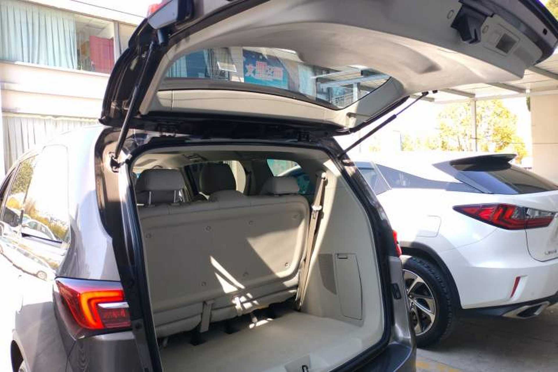 Used Buick GL8 2023 Land Executive Class Smart Enjoyment Model Trunk