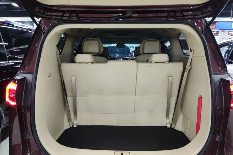 Used Buick GL8 2023 ES Lu Zun Deluxe Model Trunk