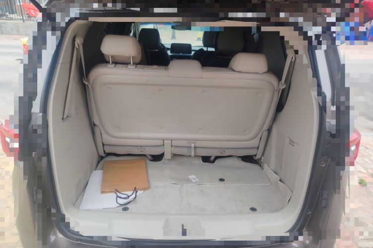 Used Buick GL8 2023 Land Executive Class Comfort Model Trunk