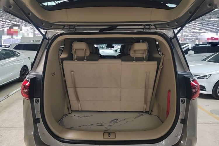 Used Buick GL8 2023 ES Lu Zun Deluxe Model Trunk