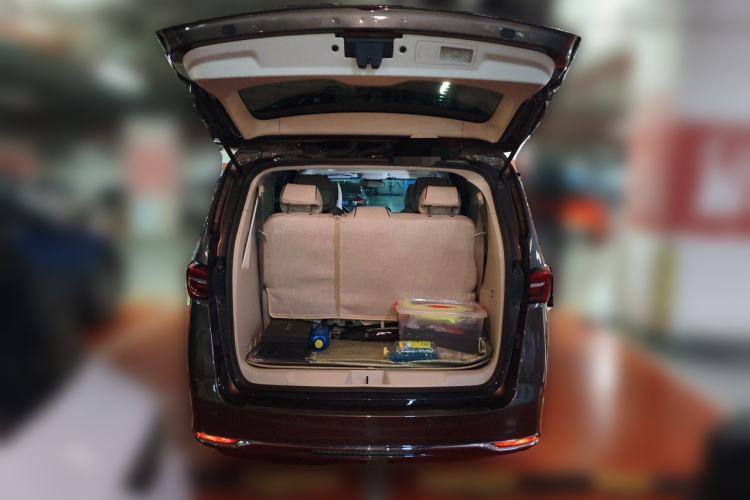 Used Buick GL8 2023 Land Executive Class Comfort Model Trunk