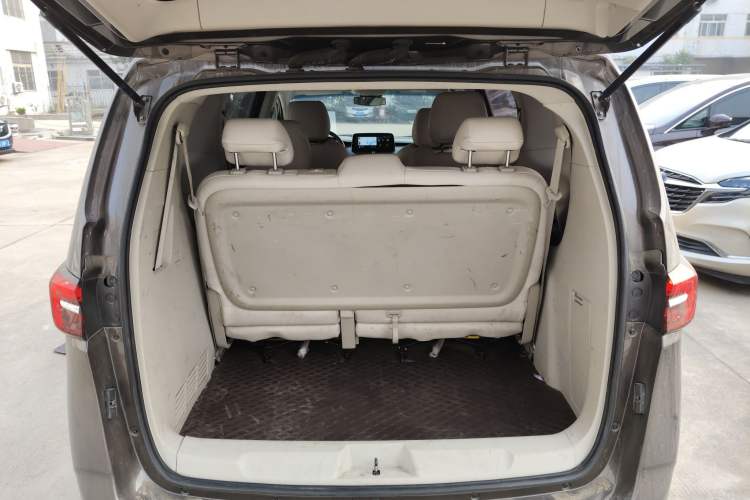 Used Buick GL8 2023 Land Executive Class Smart Enjoyment Model Trunk