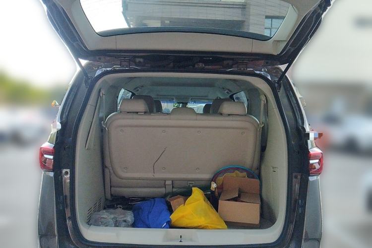 Used Buick GL8 2023 Land Executive Class Comfort Model Trunk