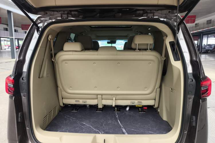 Used Buick GL8 2023 Land Business Class Smart Deluxe Model Trunk