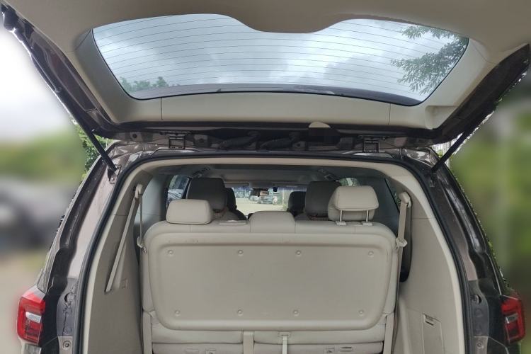 Used Buick GL8 2023 Land Executive Class Smart Enjoyment Model Trunk