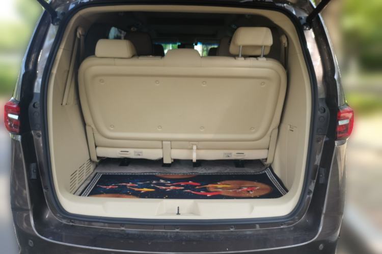 Used Buick GL8 2023 Facelifted Land Cruiser Executive Luxury Version Trunk