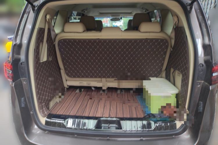 Used Buick GL8 2023 Facelifted Land Cruiser Executive Luxury Version Trunk