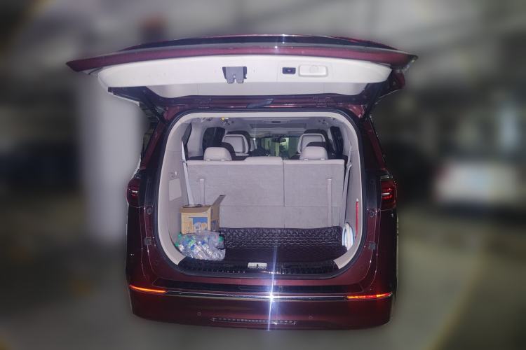 Used Buick GL8 2023 ES Lu Zun Comfort Model Trunk