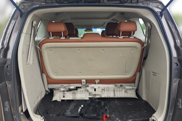 Used Buick GL8 2023 Land Executive Class Comfort Model Trunk