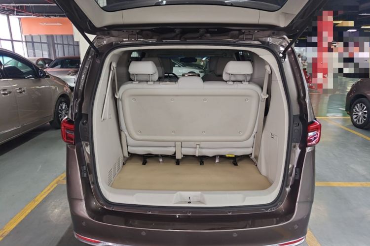 Used Buick GL8 2023 Land Executive Class Comfort Model Trunk