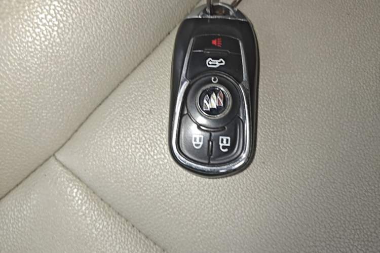 Used Buick GL8 2023 Land Executive Class Smart Enjoyment Model Vehicle Key