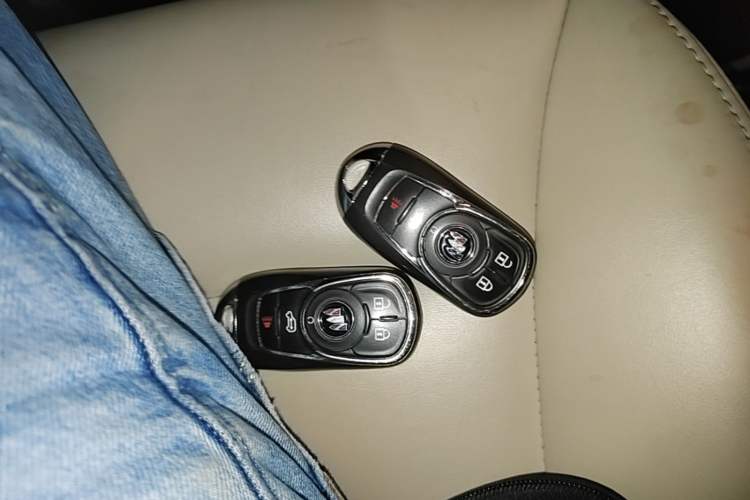 Used Buick GL8 2023 Land Executive Class Smart Enjoyment Model Vehicle Key