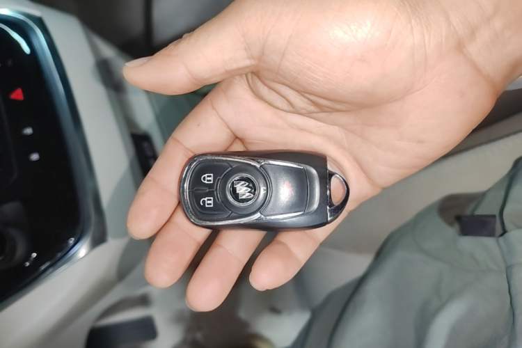 Used Buick GL8 2023 Land Executive Class Comfort Model Vehicle Key