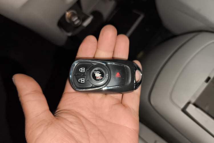 Used Buick GL8 2023 Land Executive Class Comfort Model Vehicle Key