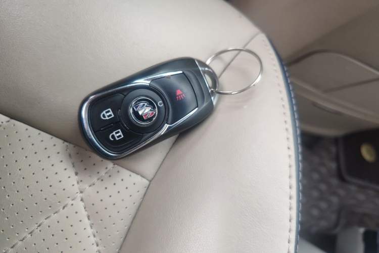 Used Buick GL8 2023 Land Executive Class Comfort Model Vehicle Key