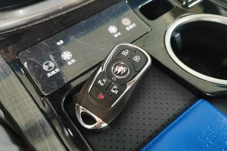 Used Buick GL8 2023 ES Lu Zun Deluxe Model Vehicle Key