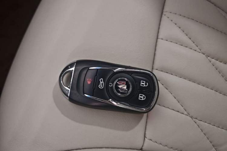 Used Buick GL8 2023 Land Executive Class 652T Luxury Model Vehicle Key
