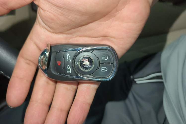 Used Buick GL8 2023 Land Executive Class Deluxe Model Vehicle Key
