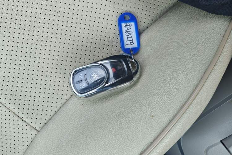 Used Buick GL8 2023 Land Executive Class Comfort Model Vehicle Key